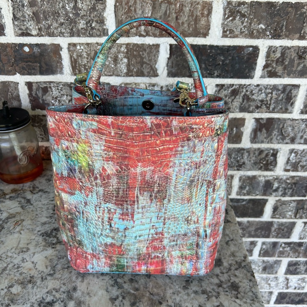 Brahmin Amelia Liberty  Melbourne Bucket Bag  10x9x5 small interior stain in pic